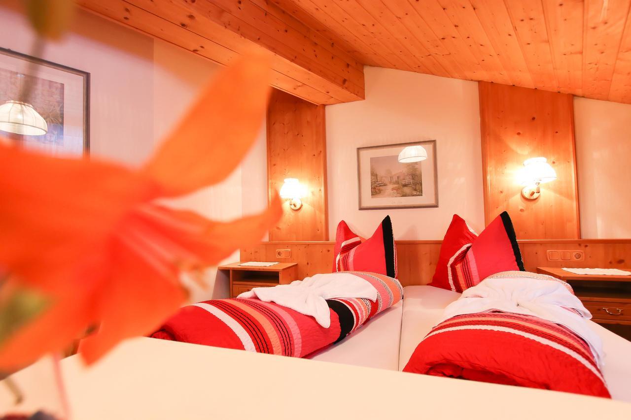 Gasthof-Pension Frohnwies Weissbach bei Lofer Esterno foto